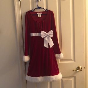 Girl’s Christmas dress